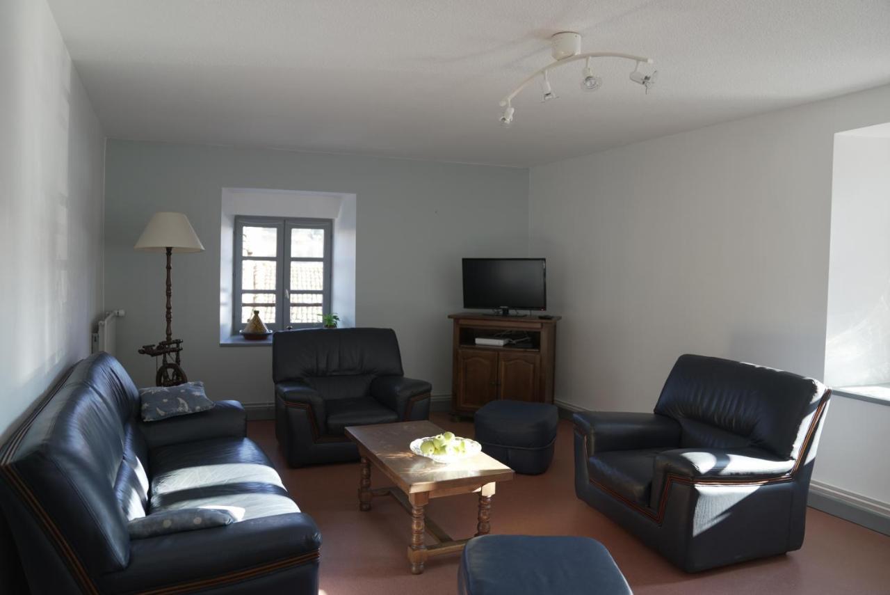 Appartement Spacieux Au Pied Des Pistes Chalmazel-Jeansagniere Exterior foto